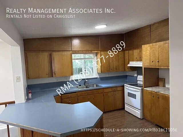 2111 N 21st St — Photo 5