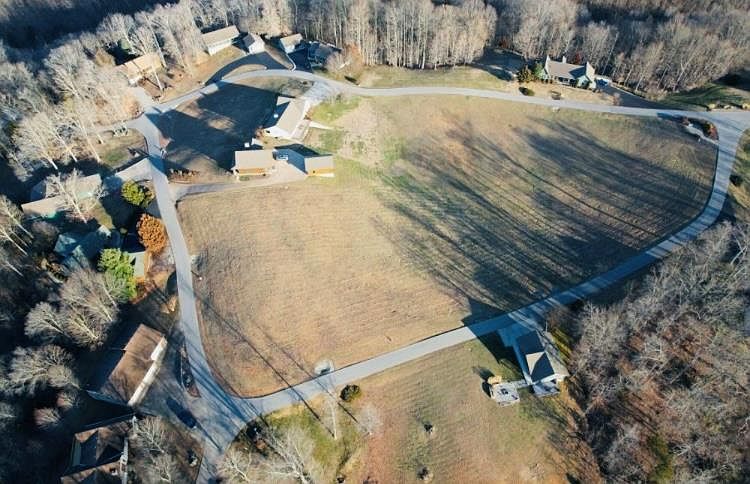 2nd image of 25-26 27 Mallard Pointe Dr