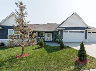 3404 Garden View Ct NE, Cedar Rapids, IA 52411