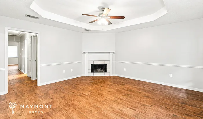 3 bed, 2.0 bath, 1208 sqft, $1,745 — Photo 4