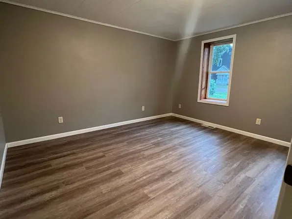 413 8th St S, La Crosse, WI 54601