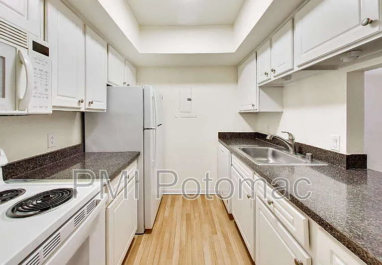 18310 Streamside Dr #203 — Photo 11