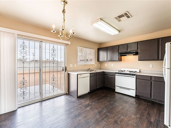 5th image of 2038 Hazel Croft Way