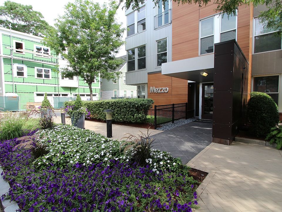 2nd image of 23 Caldwell St #426