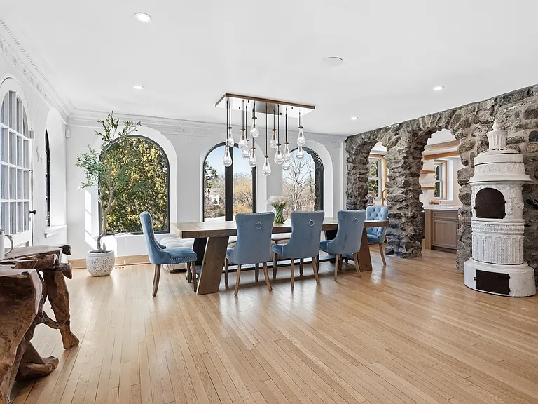 546 Lake Ave — Photo 8