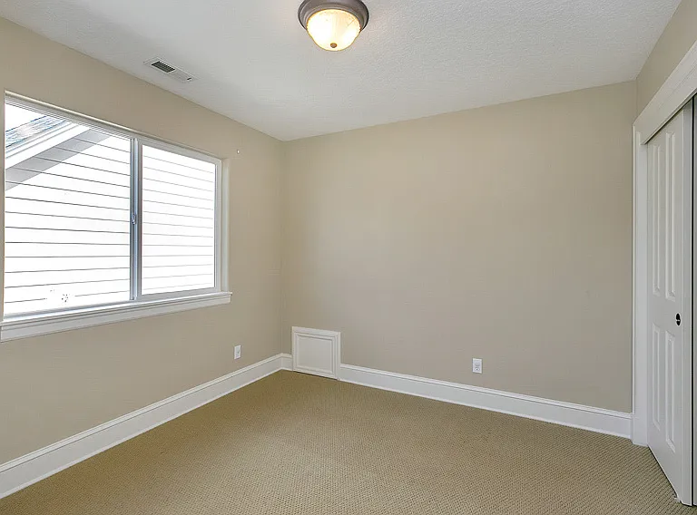 12649 NW Bayonne Ln — Photo 12