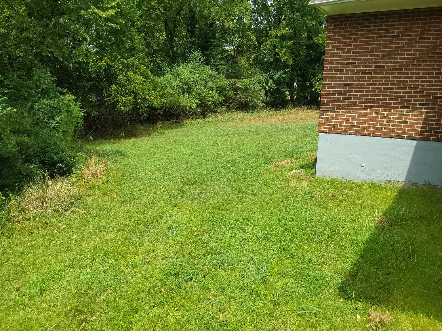 2 bed, 856 sqft, $950 — Photo 2