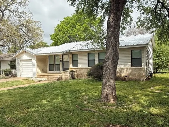2513 Powell Dr, Gatesville, TX 76528