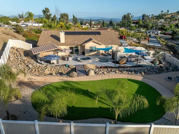 7956 Bevin Ln, El Cajon, CA 92021