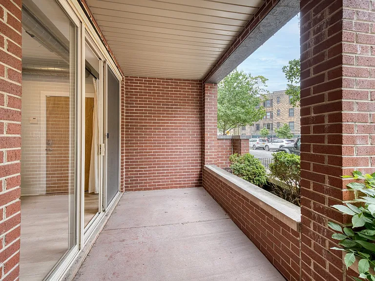 2510 N Willetts Ct #1N — Photo 8