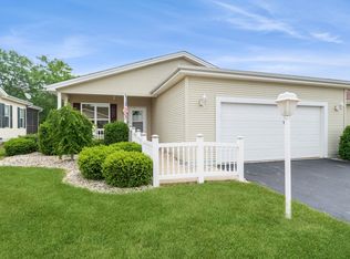 3219 Whirlaway Ct, Grayslake, IL 60030