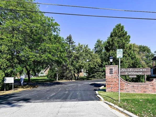 4906 South 19th STREET #L, Milwaukee, WI 53221