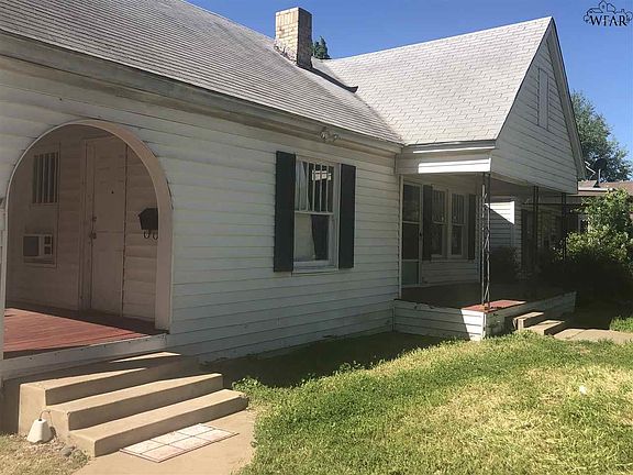 2nd image of 1717 McGregor Ave