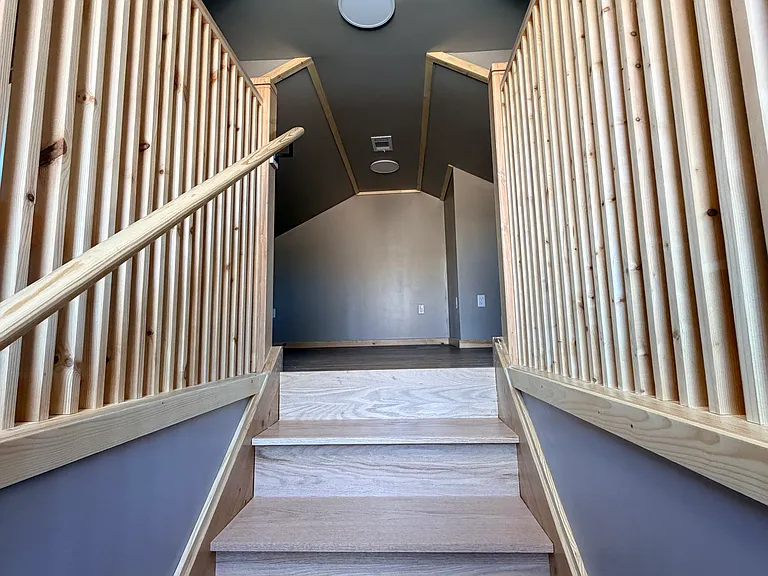 1321 Columbus Ave — Photo 46