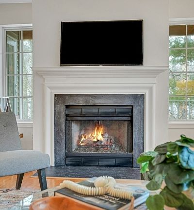 5th image of 299 Riveredge Dr