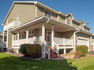 9477 Eagle Eye Ct, Monticello, MN 55362