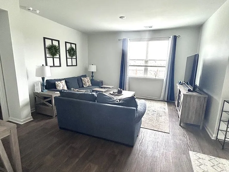 307 Misty Leaf Ln — Photo 9