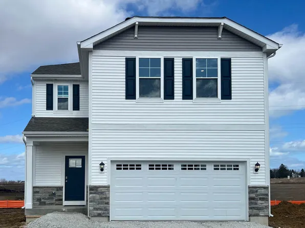 112 Cornerstone Xing, Hampshire, IL 60140