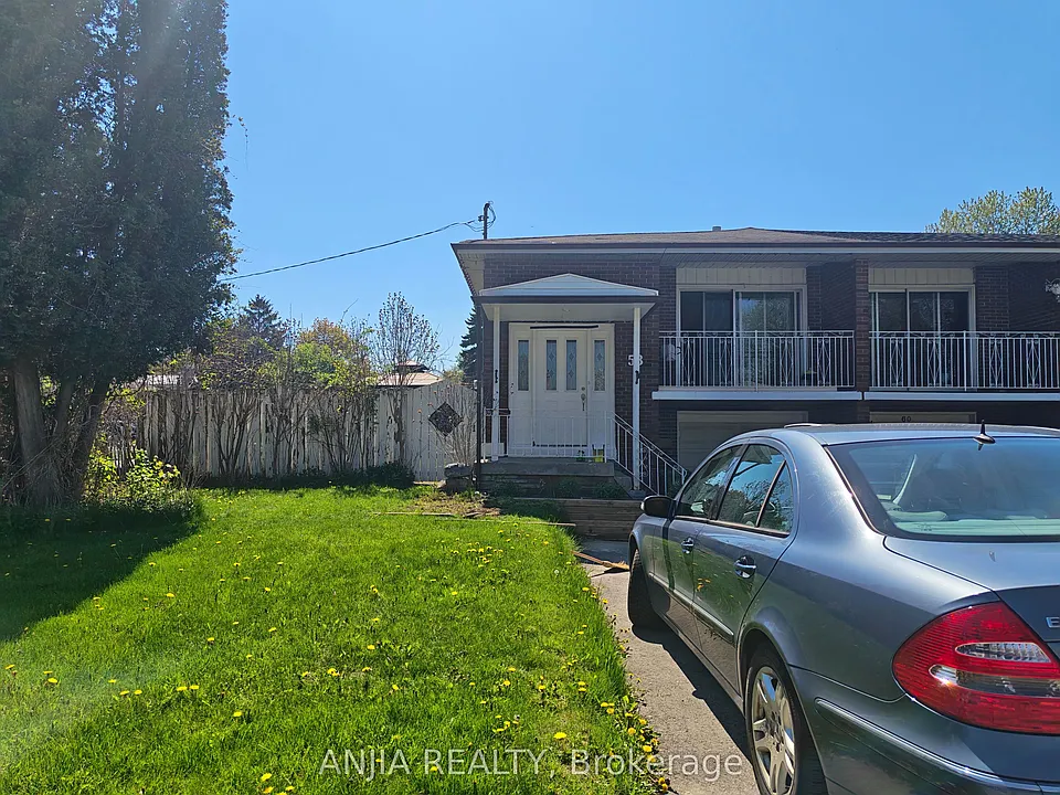 58 Kitchener Rd #2