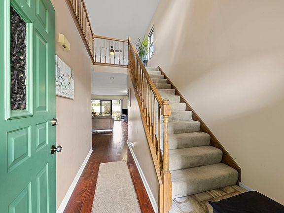 3rd image of 305 Starling Ct APT B