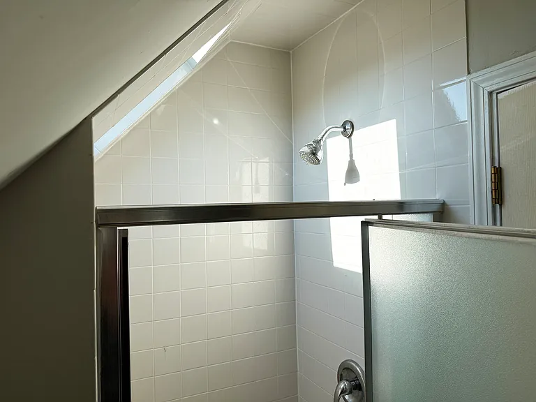 1521 Lake St #2 — Photo 16