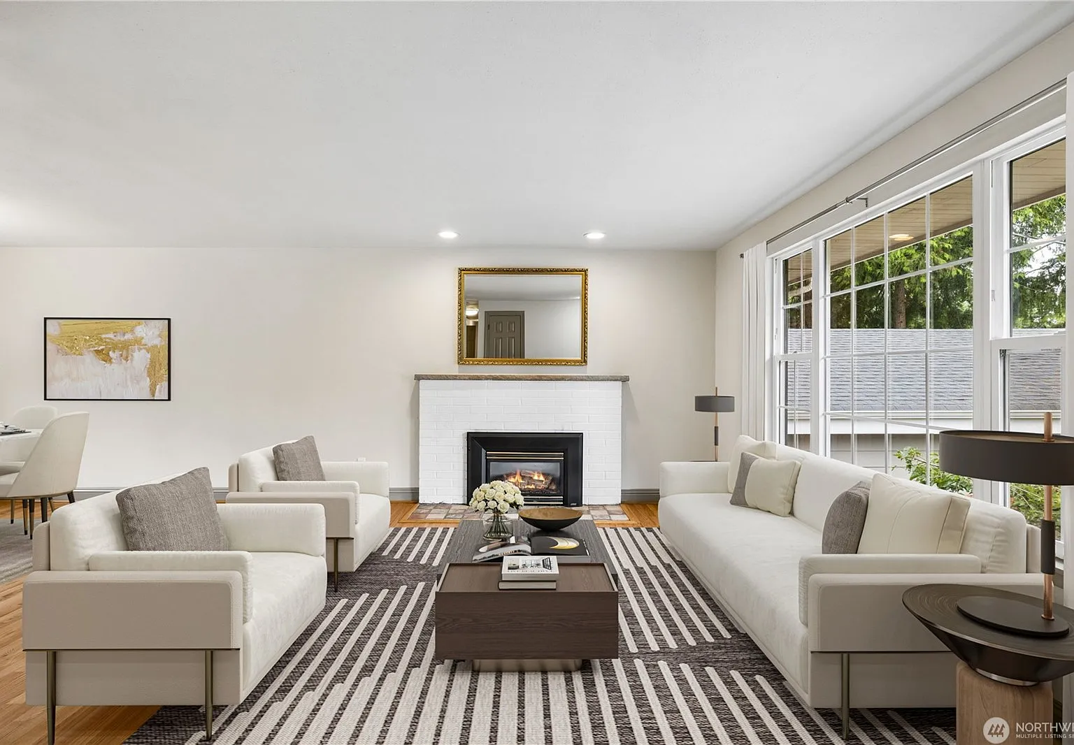 5 bed, 2100 sqft, $3,300 — Photo 2