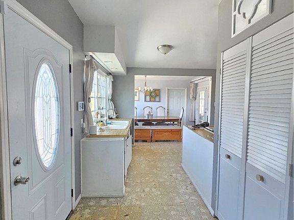 3rd image of 5704 Heron Ave