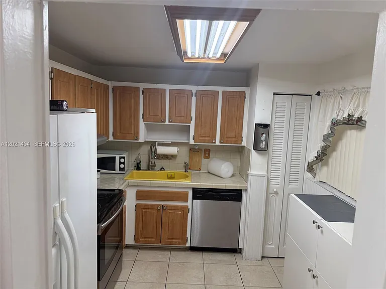 7300 Wayne Ave #514 — Photo 4