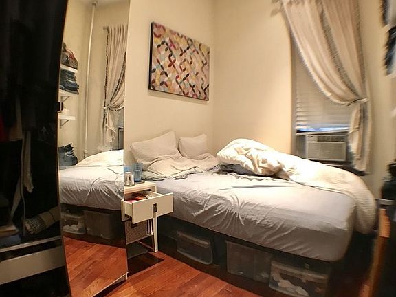 2nd image of 179 Mulberry St APT 1