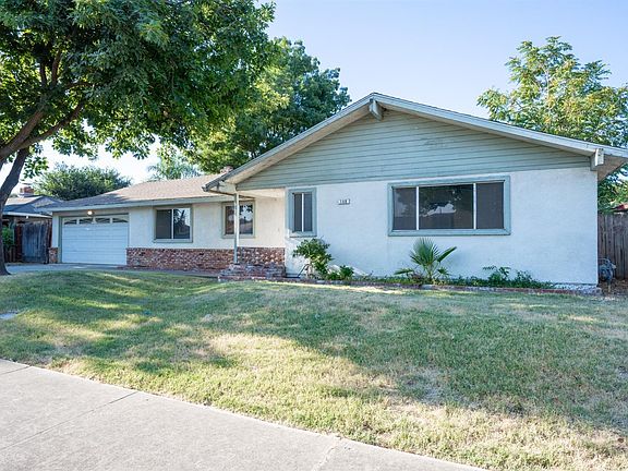 3rd image of 148 Leslie Dr