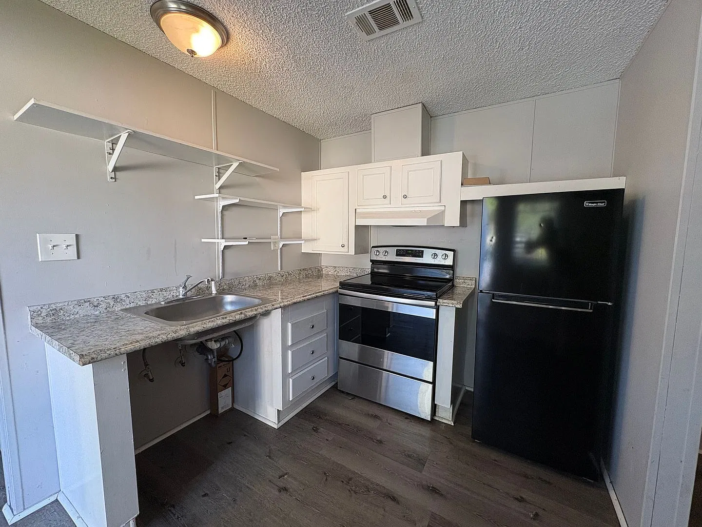 For Rent — Photo 2