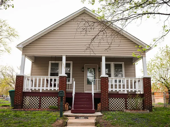 1925 Rhodes St, Madison, IL 62060