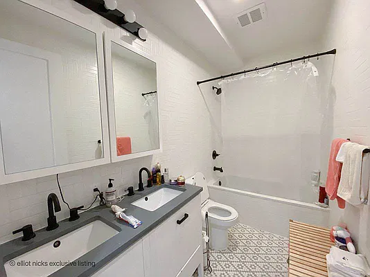 Rented by Massada Home Sales Inc | media 16