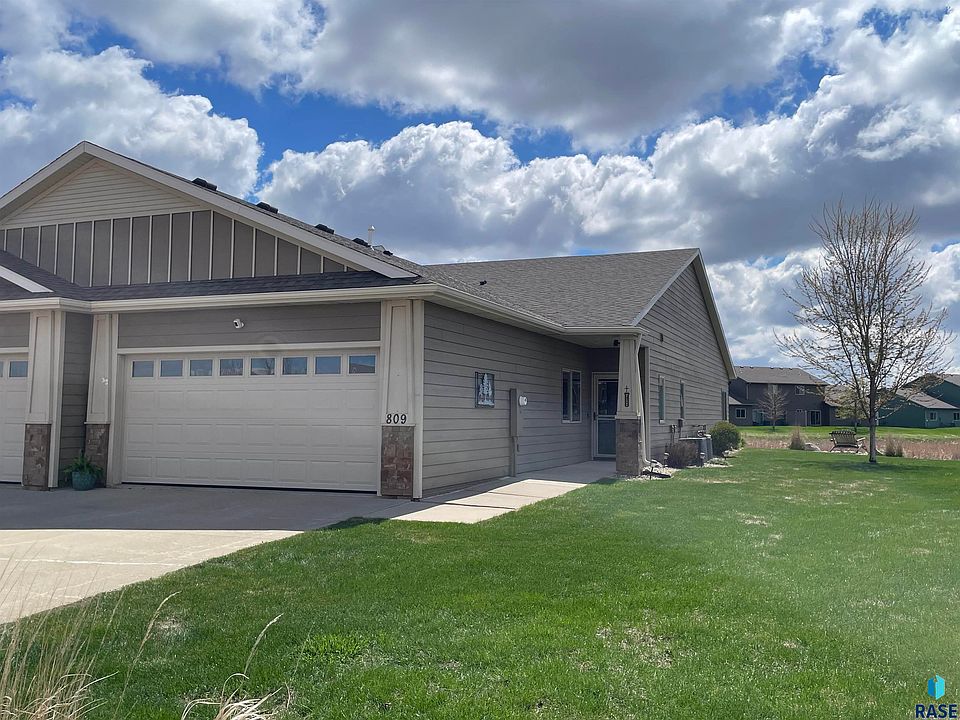 1st image of 809 E El Dorado Ct