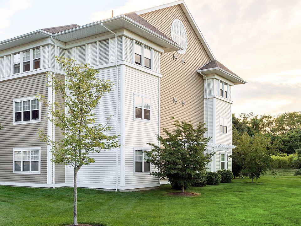 Sprawling Green Spaces with Garden-Style Buildings