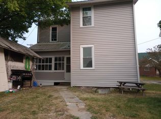 9 W Specht St, Mc Clure, PA 17841