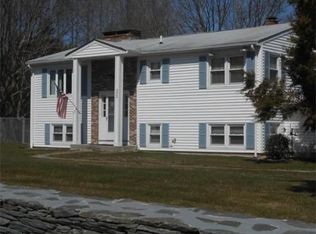 232 Fairwood Dr, Tiverton, RI 02878