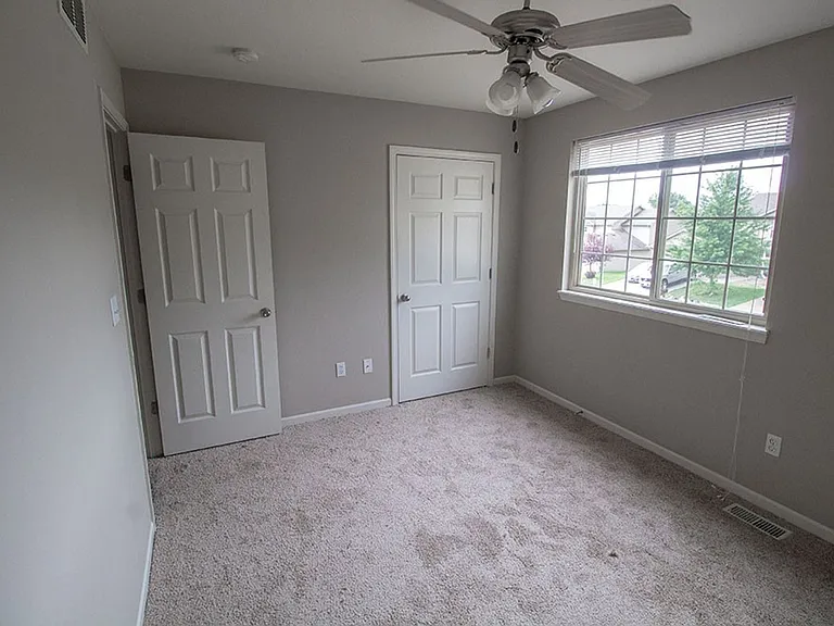 4006 Snowy Owl Dr — Photo 31