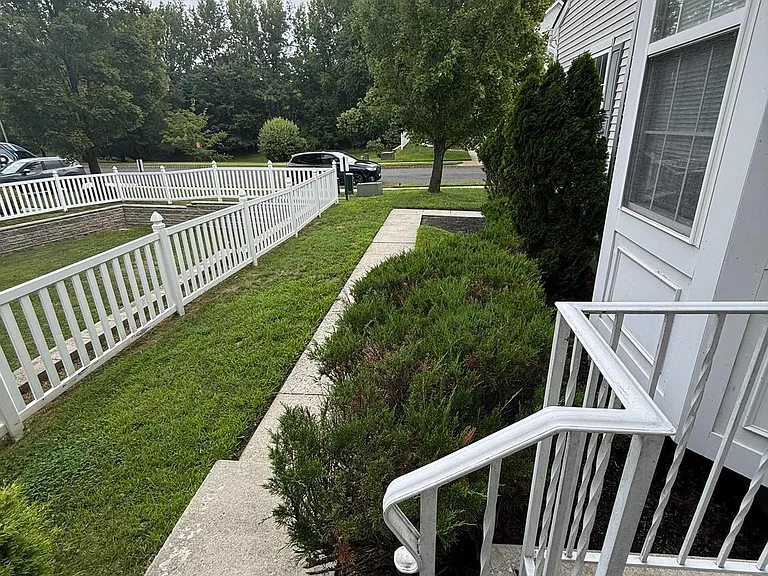 47 Ross Way — Photo 42