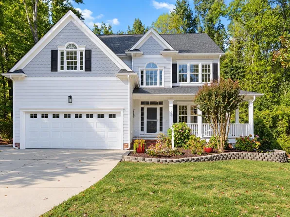 1359 Stone Lion Dr, Fuquay Varina, NC 27526