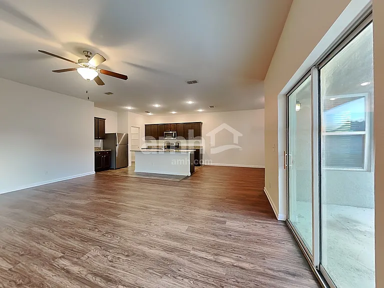 4878 Saint James Ln — Photo 6