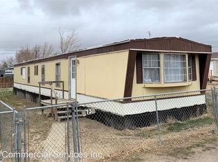 73 N 6th Ave, Mills, WY 82604