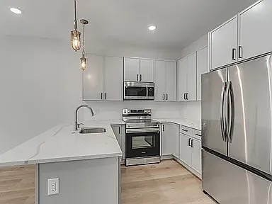 402 E Walnut Ln #12B — Photo 1