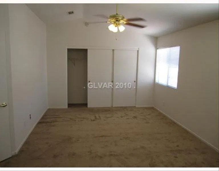3 bed, 1637 sqft, $2,075 — Photo 4