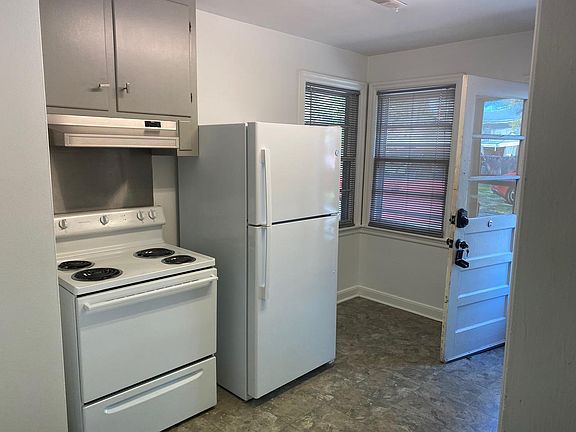 4th image of 500 C Ave #500C