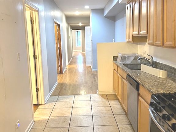 3rd image of 6945 S Dorchester Ave #2S