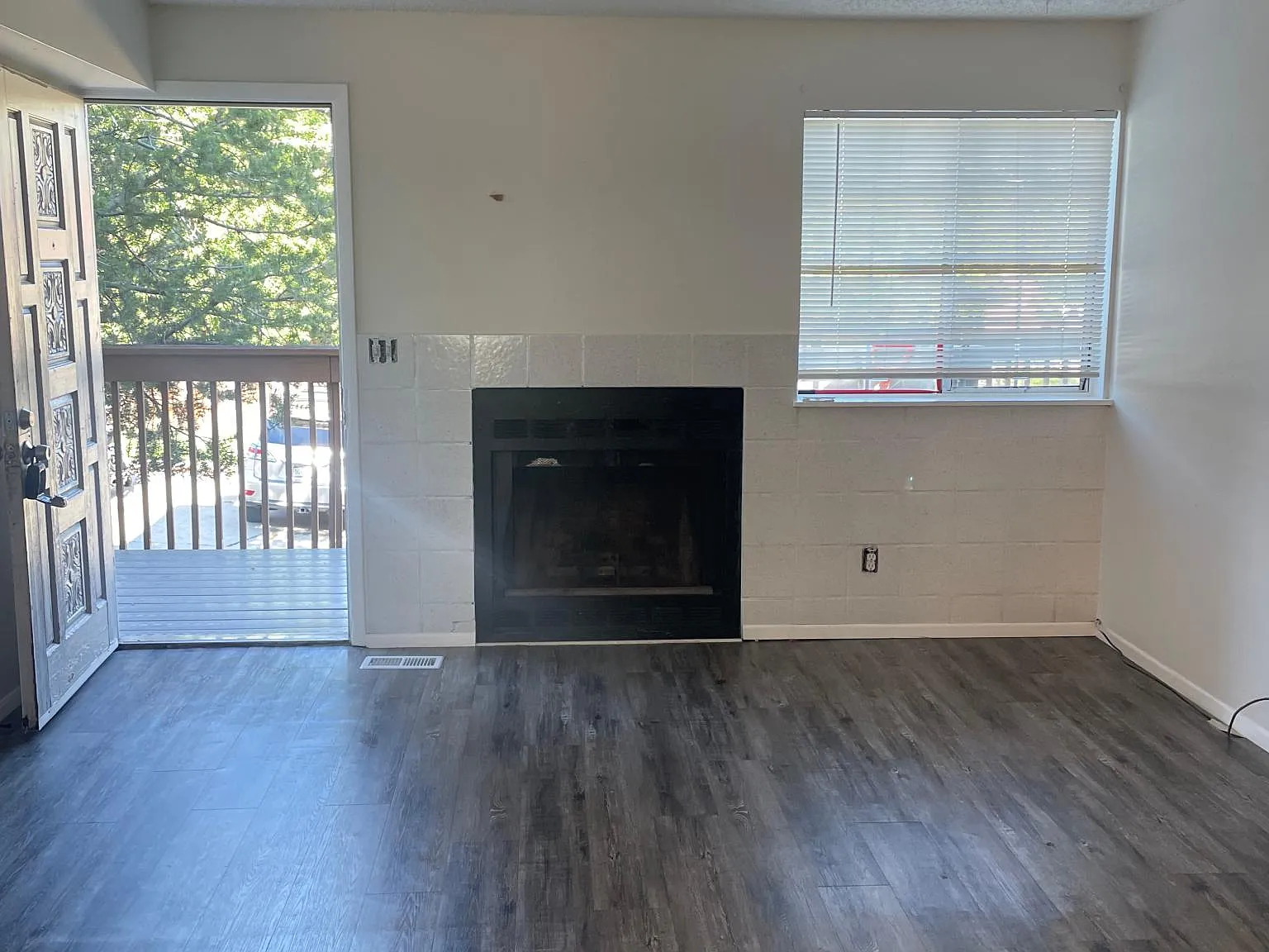 3 bed, 1.5 bath, 1480 sqft, $2,200 — Photo 1