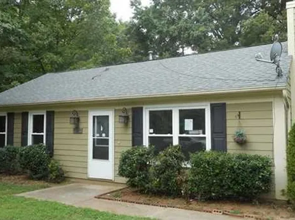 5718 Carved Oak Cres, Charlotte, NC 28227