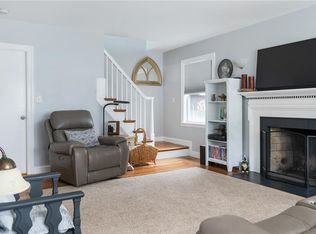 218 Norwood Ave, Warwick, RI 02888