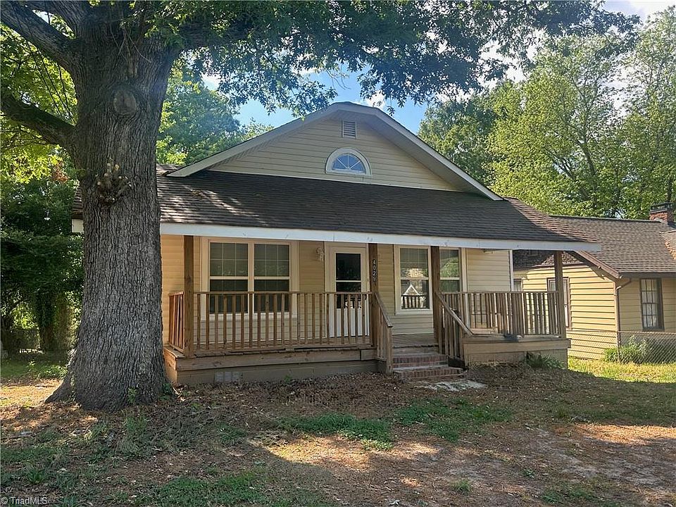 1st image of 4028 Leo St
